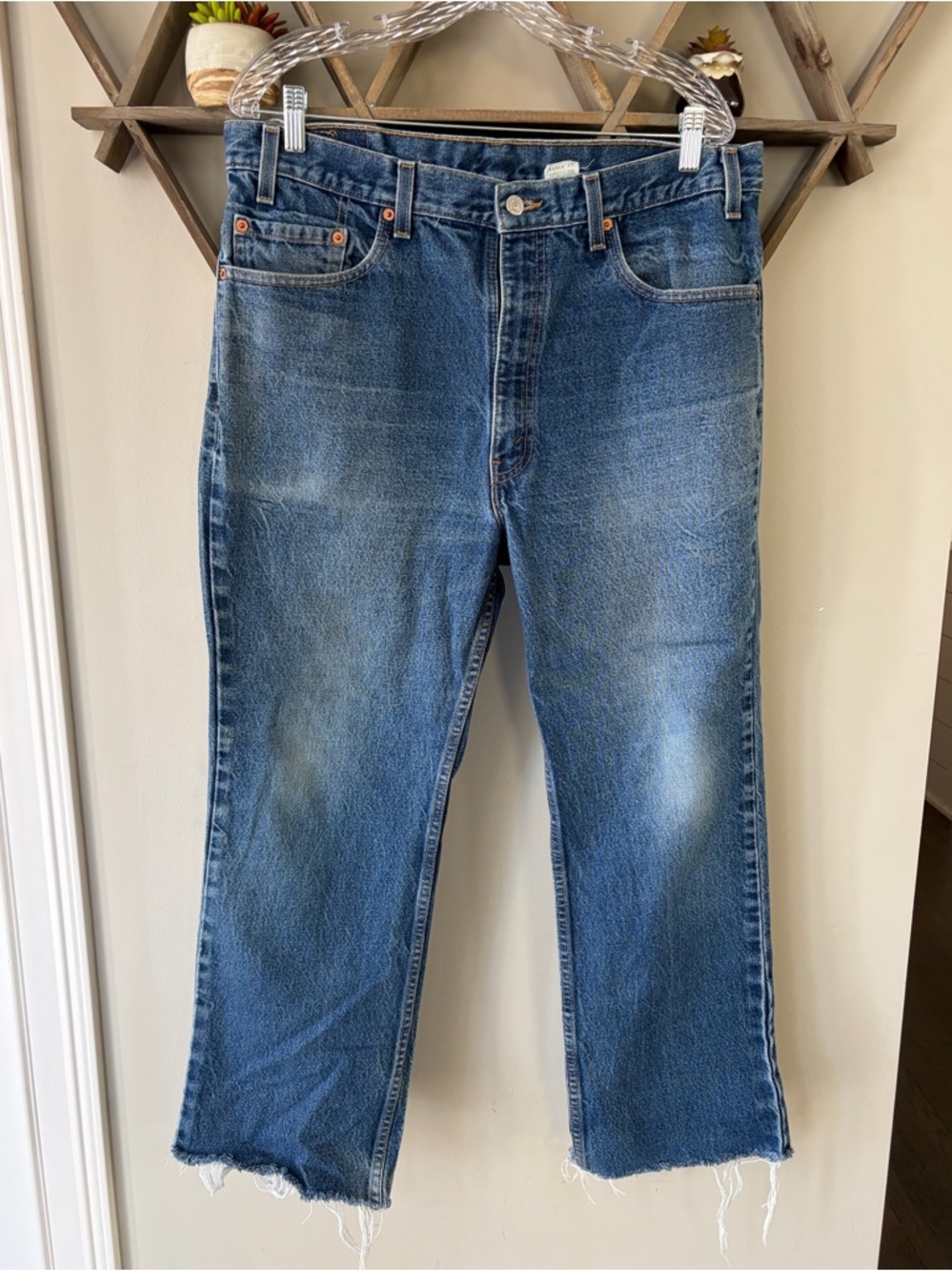Levi 501 Jeans Vintage Cropped Raw Hem. Waist Size 38.